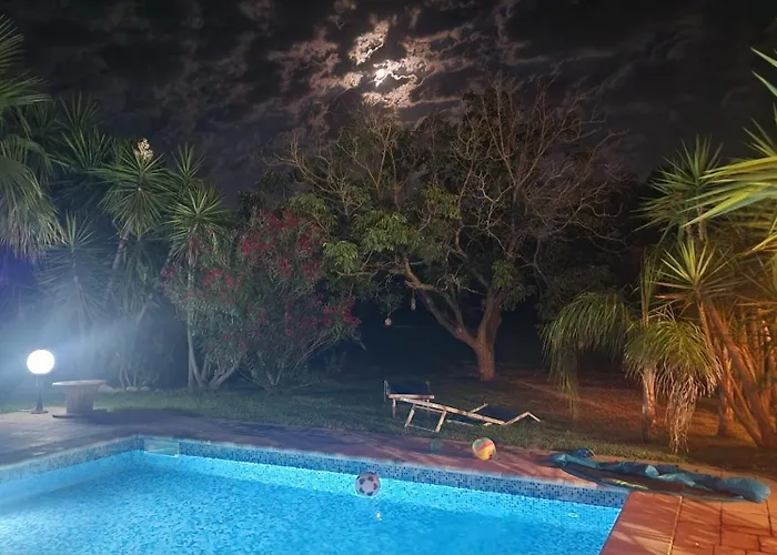 Villa Degli Abbracci - - Swimming Pool San Vito dei Normanni